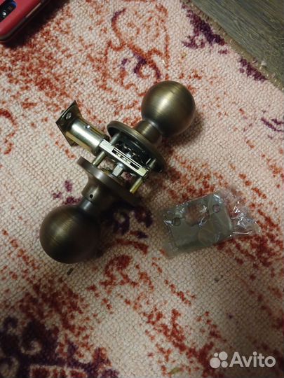 Дверная ручка