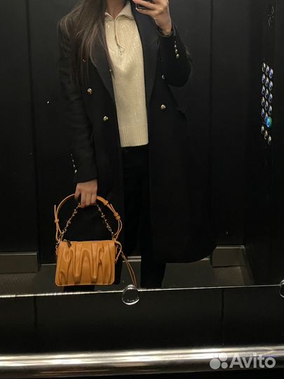 Черное пальто Zara