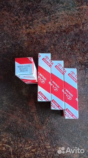 Свечи зажигания иридиевые Toyota, Lexus: SK16HR11