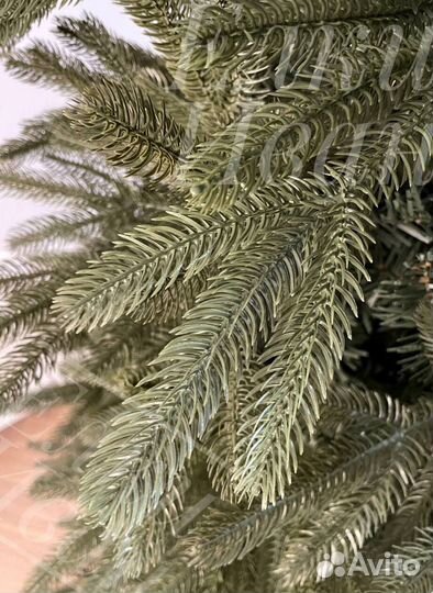 Елка искусственная