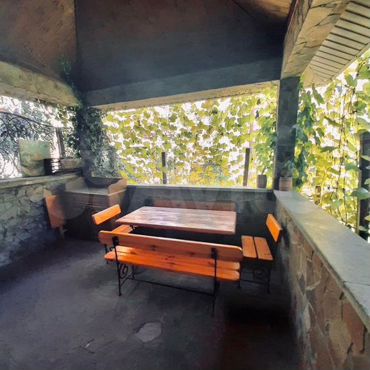 Дом 280 м² на участке 8 сот.