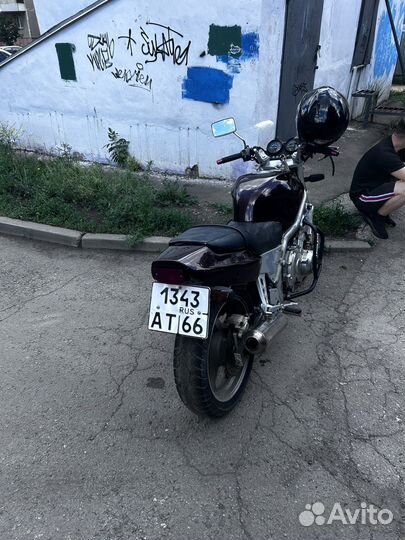 Продам Honda cb-1