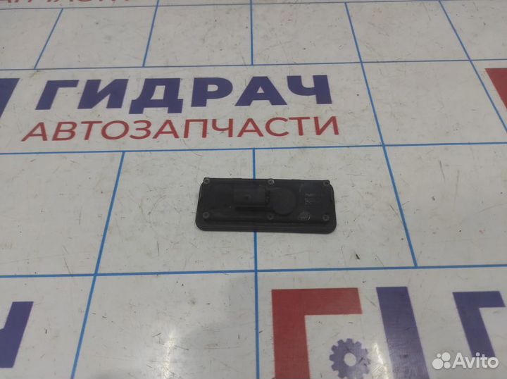 Кнопка открывания багажника Ford Focus 2 1857333