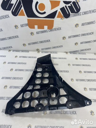 Кронштейн бампера зад лев BMW 5 E60