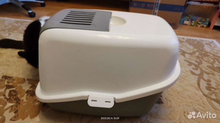 Закрытый лоток для кошек большой