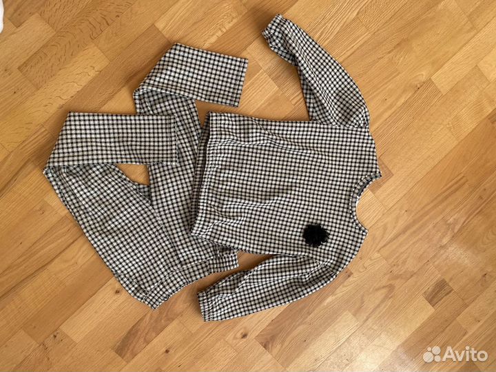 Костюм на девочку 146