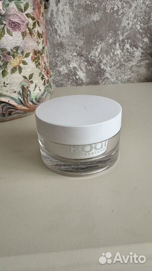 Акриловая пудра для наращивания ногтей