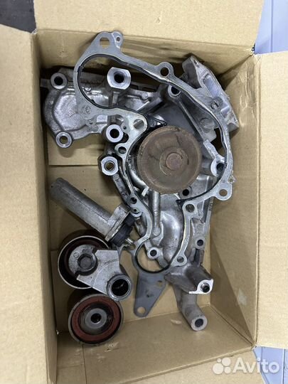 Помпа тойота ленд крузер 100