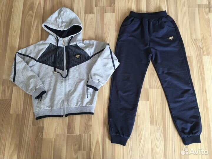 Костюм спортивный