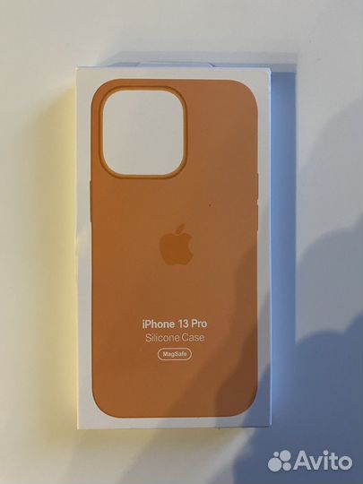Чехол на iPhone 13 pro
