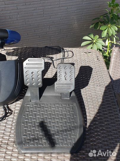 Игровой руль thrustmaster t150