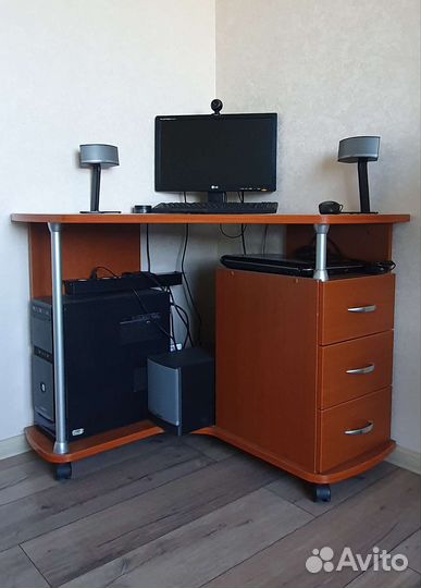 Компьютерный стол бу