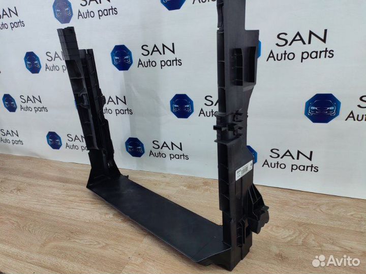 Рамка радиатора Bmw X5 E70 N52B30 2008