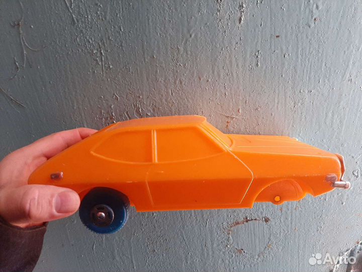 Машинка пласмассовая из СССР