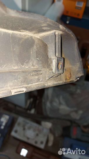 Накладка замка багажника Ssang Yong Kyron