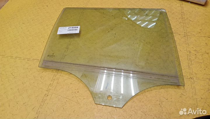 Стекло двери задней правой W203 С-klasse