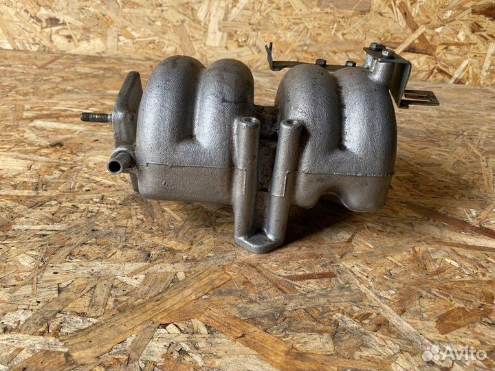 Коллектор впускной Chevrolet Niva