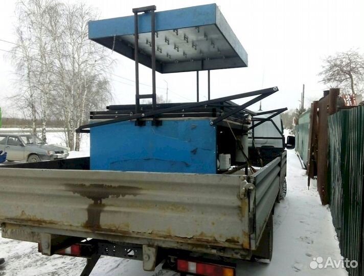 Вакуумно-формовочный станок