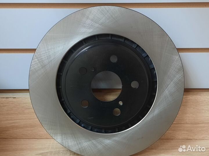 Диск тормозной передний toyota