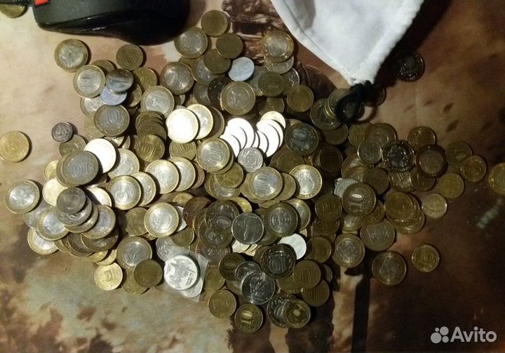 Юбилейные и Памятные монеты России.(Биметалл,гвс)