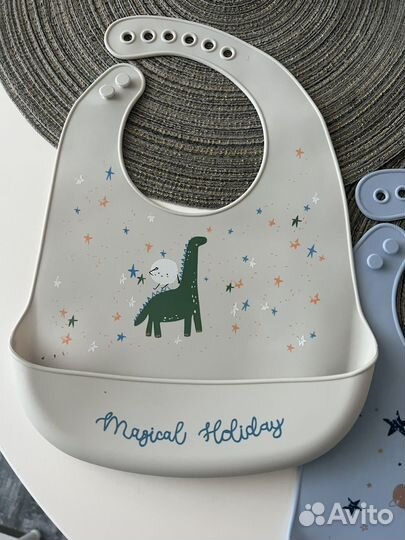 Слюнявчик силиконовый