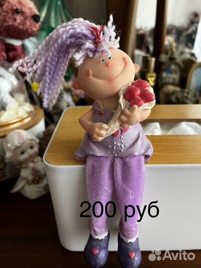 Статуэтки разные