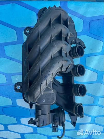 Коллектор впускной 06F133210P