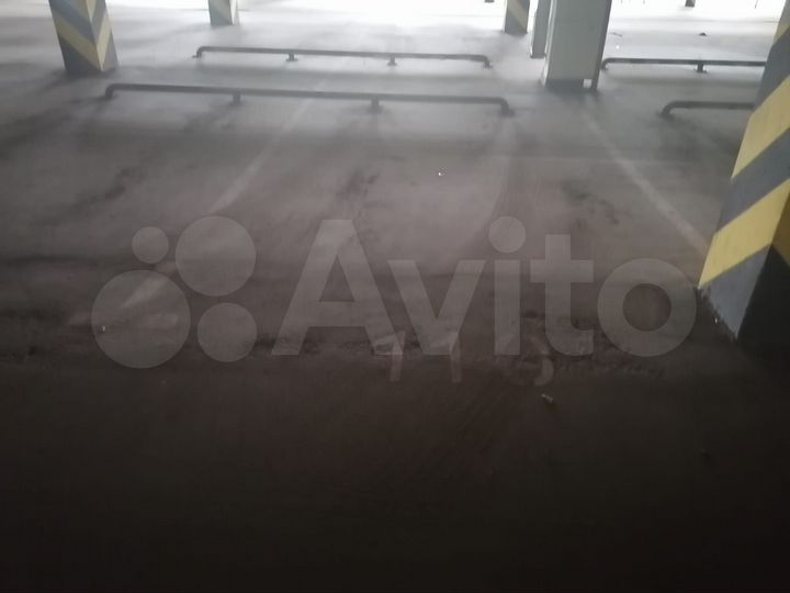 Машиноместо, 17 м²