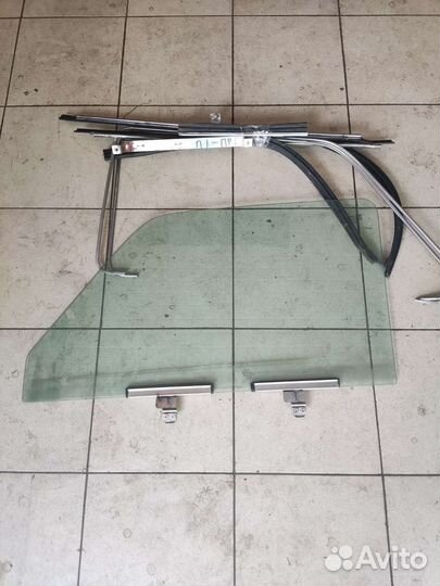 Стекла дверей. Нива Урбан. 21214.2131.21213