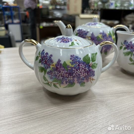 Чайник, Молочник, Сахарница Сирень Дулево 07 г