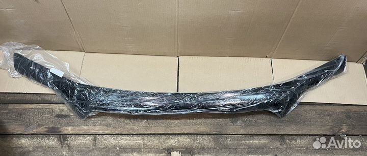 Бочек омывателя,решотка радиатора,усилитель бампер