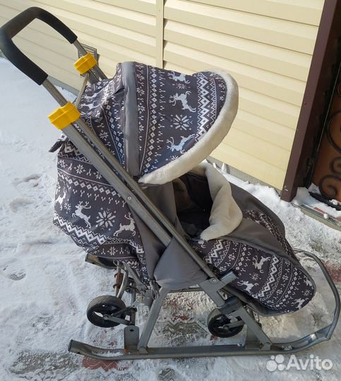 Детские санки с колесами