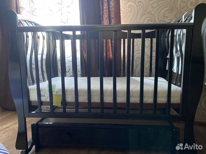 Кроватка деревянная детская 