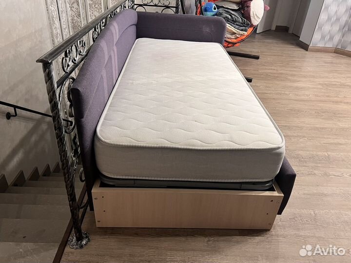 Кровать с матрасом lazurit