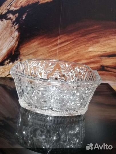 Ваза хрустальная