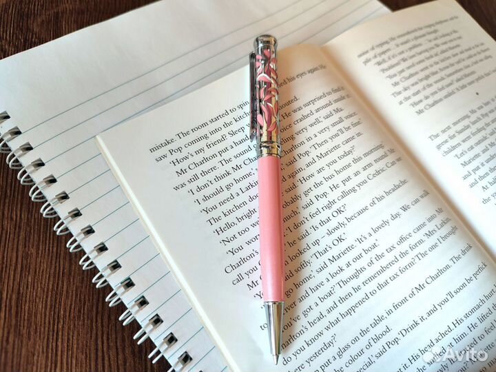 Ручка шариковая подарочная