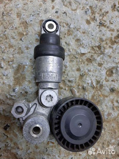 Mazda 2.0 pe натяжитель