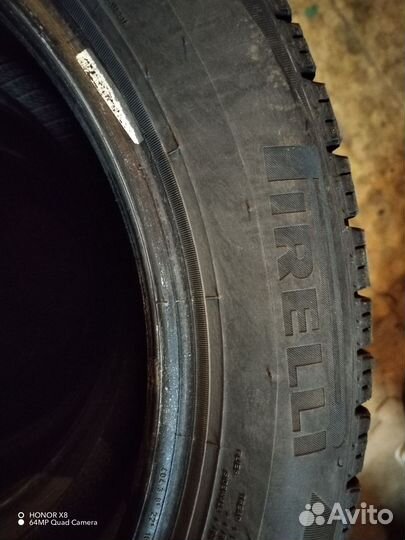 Pirelli Ice Zero 205/55 R16