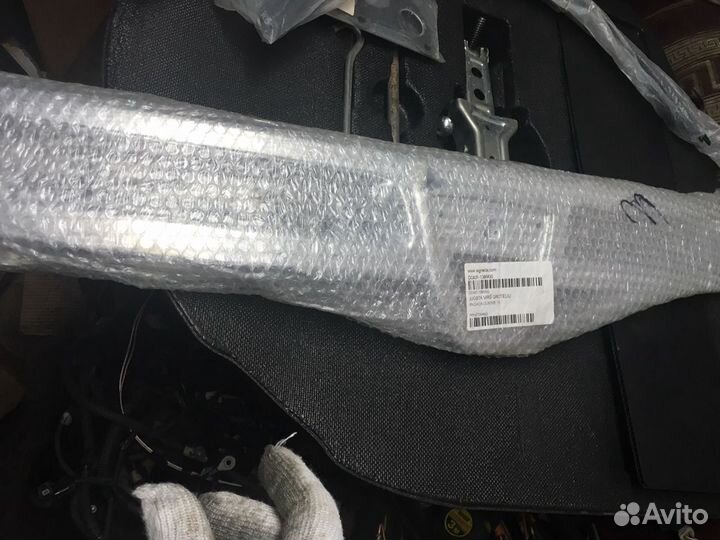 Лента решетки радиатора хром Дачиа Дастер