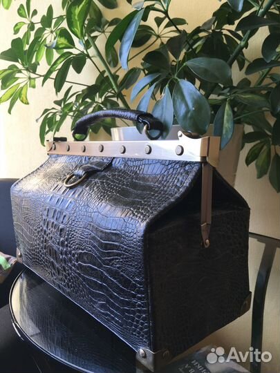 Обучение дизайну и пошиву сумок из кожи