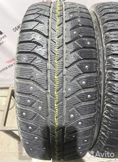 Bridgestone Ice Cruiser 7000 205/55 R16 89P