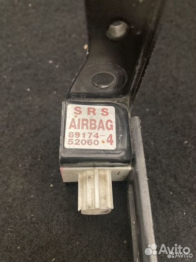 Датчик удара Toyota