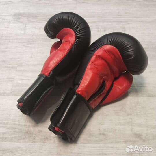 Перчатки боксёрские Ultimatum Boxing 16 oz