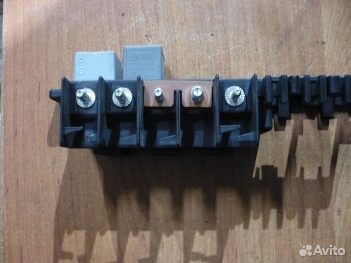 Блок предохранителей Audi a3
