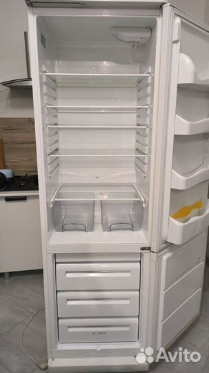 Холодильник zanussi ZK26/11R