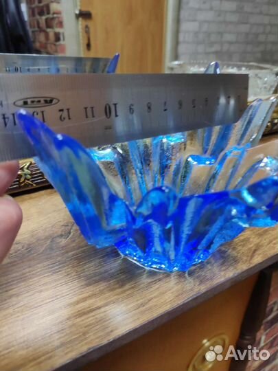 Стеклянная ваза