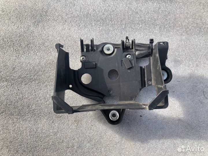 Ducati Panigale 1199 пластик акб