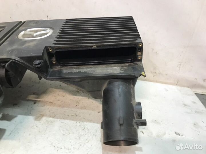 Корпус воздушного фильтра Mazda 3 седан BK Z6 2008