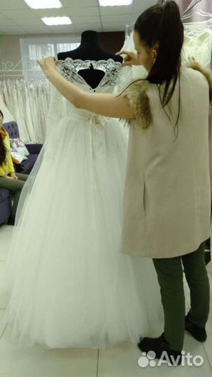 Свадебное платье