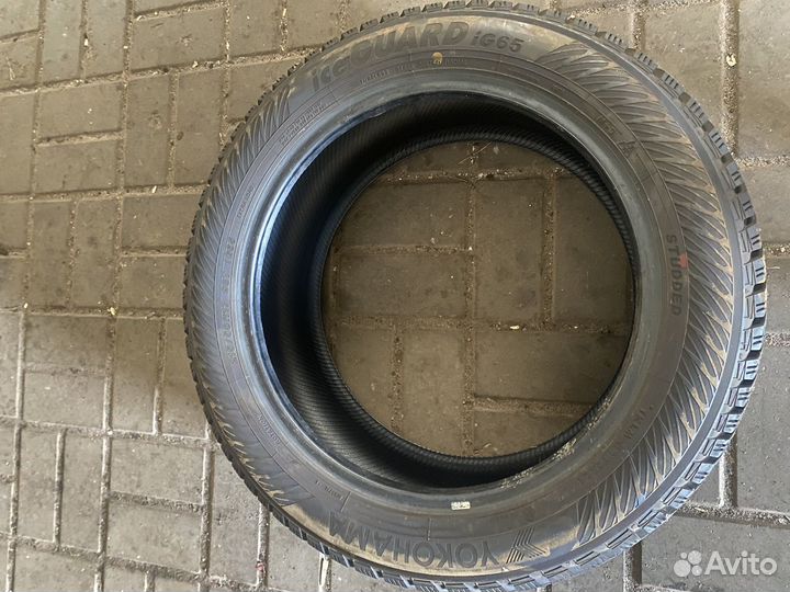 Yokohama Ice Guard IG65 215/55 R17 T